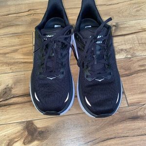 Hoka Clifton 8